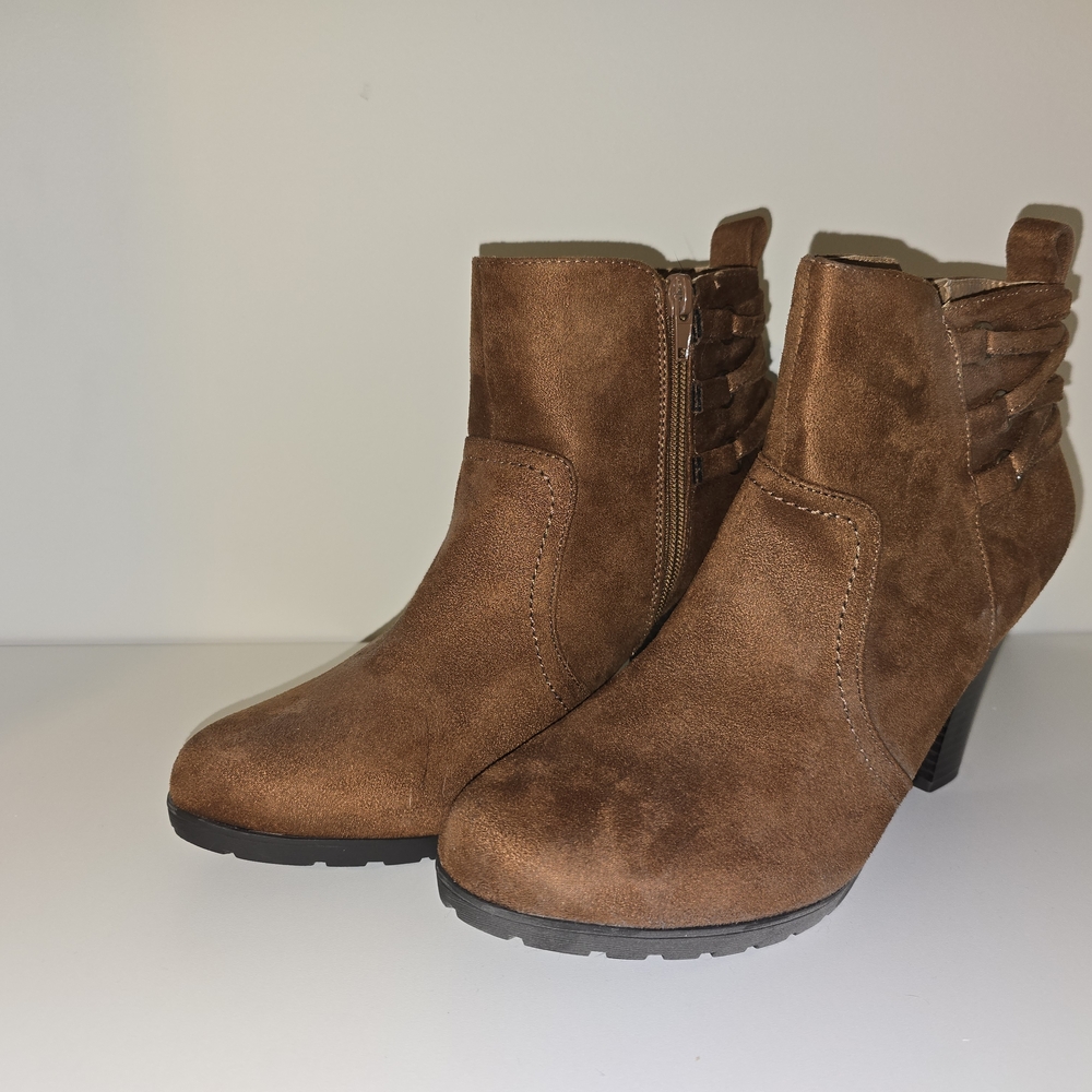 Rialto Brown Ankle Booties - New In Box Never Worn